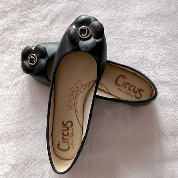 Circus by Sam Edelman black flats size 6 - Picture 1 of 5